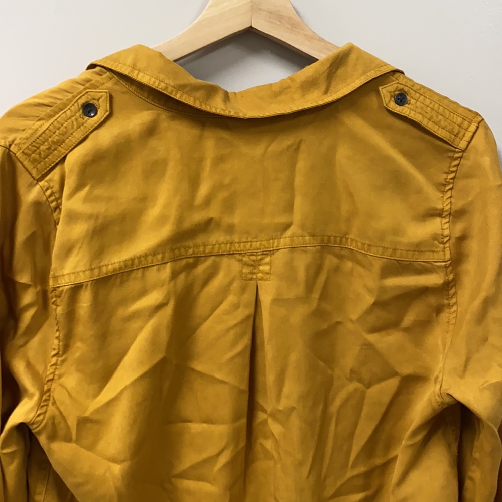 Universal Thread Women's Button Down Top, Size S - image 7